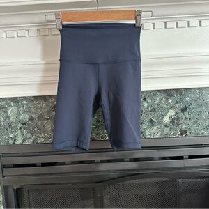 Lululemon Wunder Train High-Rise Short 8" size 2, true navy or mineral blue